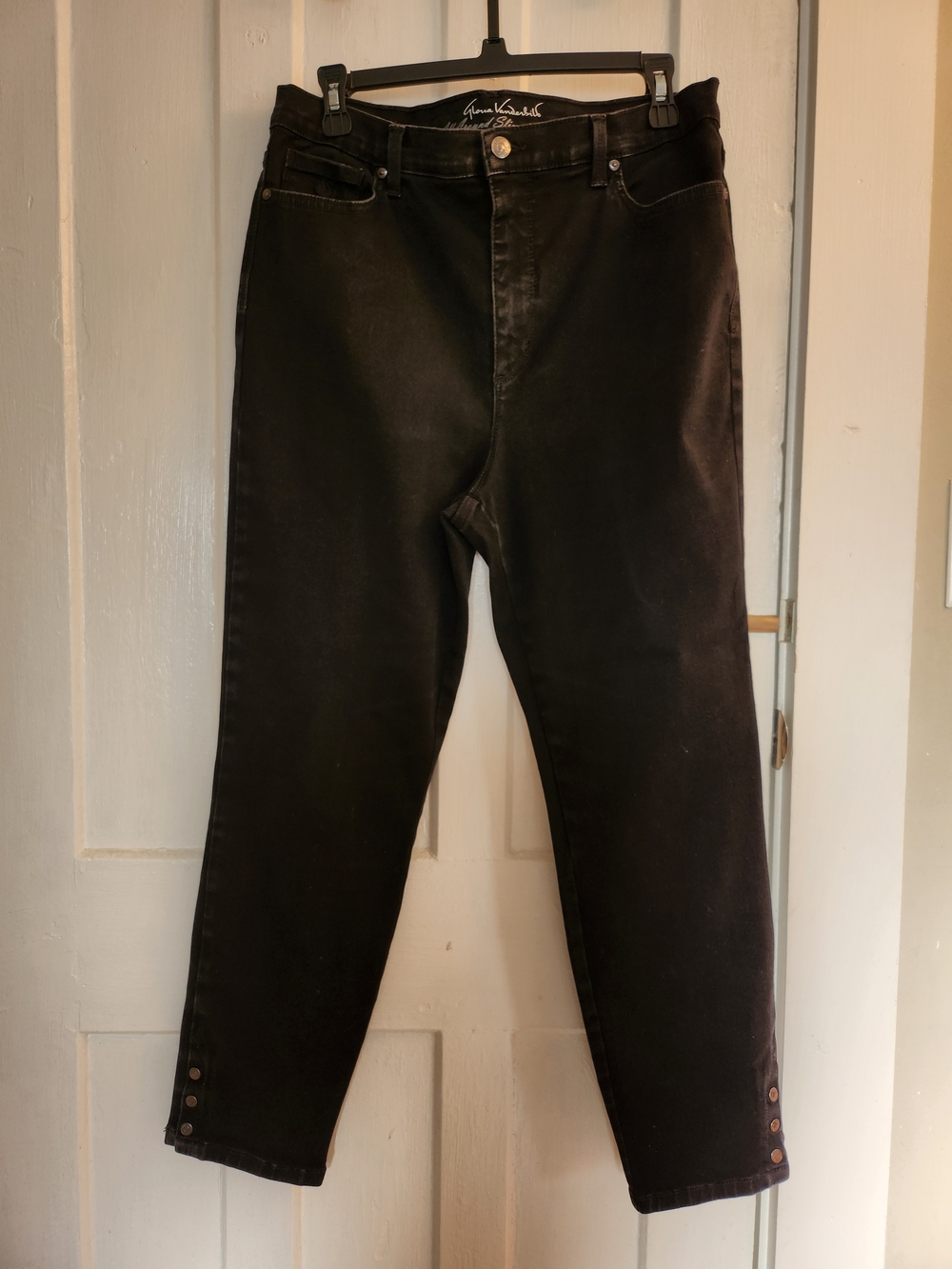 Gloria Vanderbilt Black Skinny Ankle Jeans